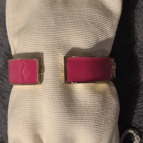 Pink and Gold Wrist Cuff. - Picture 4 of 7